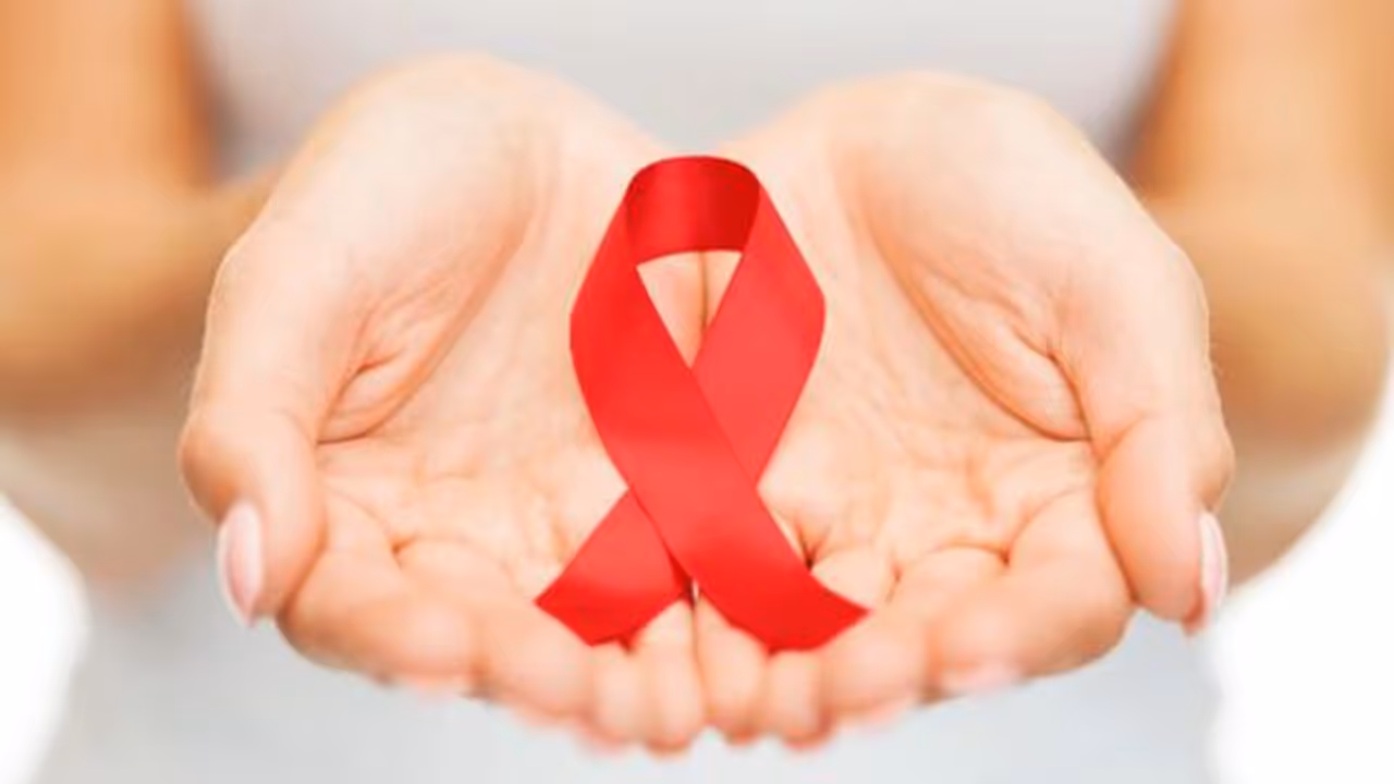 HIV VIRUS: எய்ட்ஸ் ஐ வென்ற முதல் அமெரிக்க பெண்! நடந்த சிகிச்சை என்ன? உலகையே வியப்பில் ஆழ்த்திய ஒற்றை பெண்மணி!!