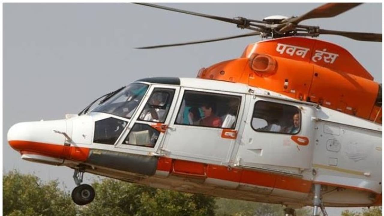 പ്രകൃതിക്ഷോഭ രക്ഷാപ്രവര്ത്തനം; കേരളാ പൊലീസ് ഹെലികോപ്റ്റര് വാടകയ്ക്കെടുക്കുന്നു പ്രകൃതിക്ഷോഭ രക്ഷാപ്രവര്ത്തനം; കേരളാ പൊലീസ് ഹെലികോപ്റ്റര് വാടകയ്ക്കെടുക്കുന്നു