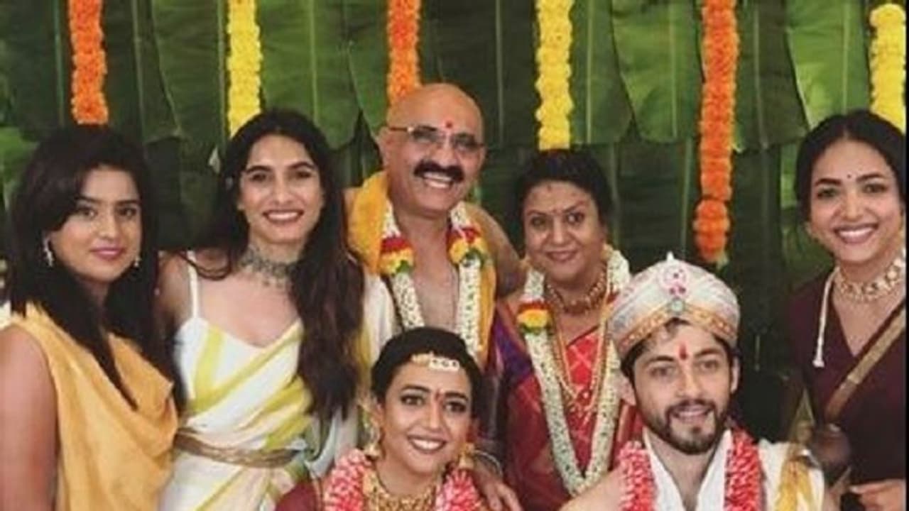 ದಾಂಪತ್ಯ ಜೀವನಕ್ಕೆ ಕಾಲಿಟ್ಟ ಹಿತಾ ಚಂದ್ರಶೇಖರ್