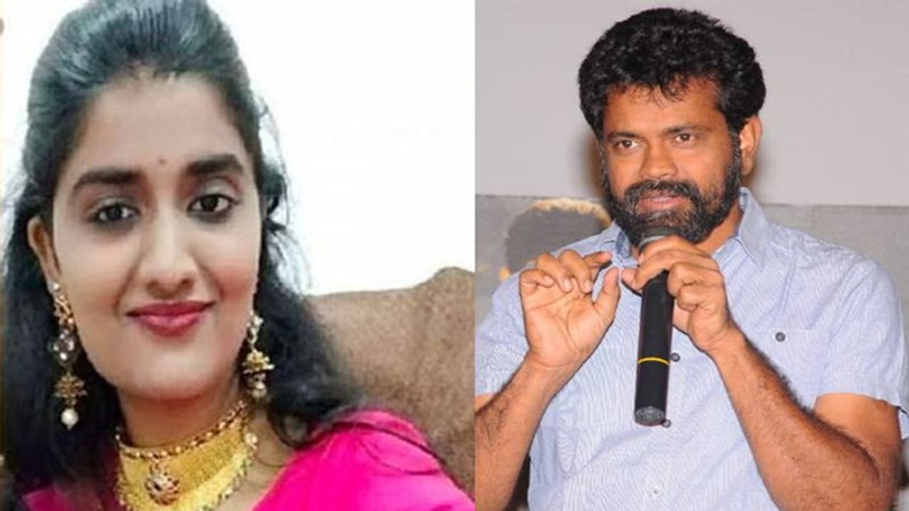 ప్రియాంక హత్య: ఆమె 100కి ఎందుకు కాల్ చేయలేదంటే.. సుకుమార్ షాకింగ్ కామెంట్స్! ప్రియాంక హత్య: ఆమె 100కి ఎందుకు కాల్ చేయలేదంటే.. సుకుమార్ షాకింగ్ కామెంట్స్!