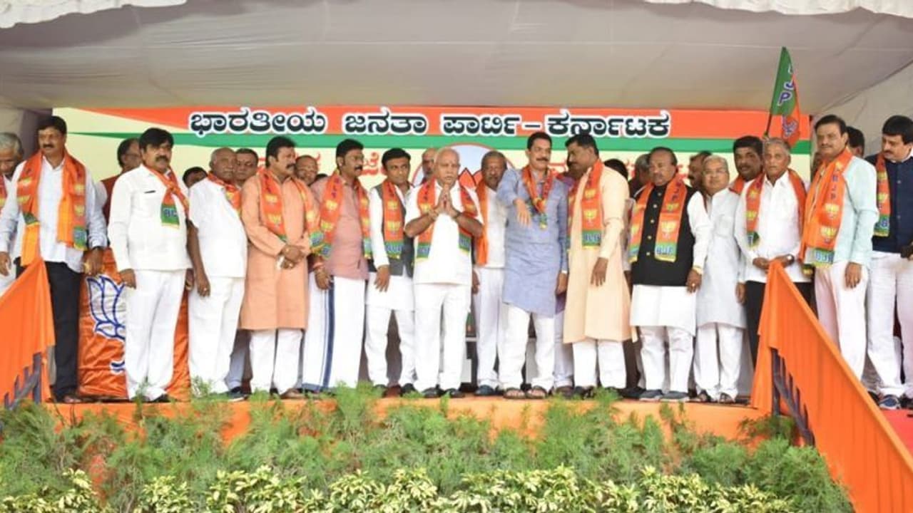 ಬೈ ಎಲೆಕ್ಷನ್ನಲ್ಲಿ ಗೆದ್ದ ನೂತನ ಶಾಸಕರ ಪ್ರಮಾಣವಚನಕ್ಕೆ ಡೇಟ್ ಫಿಕ್ಸ್ ಬೈ ಎಲೆಕ್ಷನ್ನಲ್ಲಿ ಗೆದ್ದ ನೂತನ ಶಾಸಕರ ಪ್ರಮಾಣವಚನಕ್ಕೆ ಡೇಟ್ ಫಿಕ್ಸ್