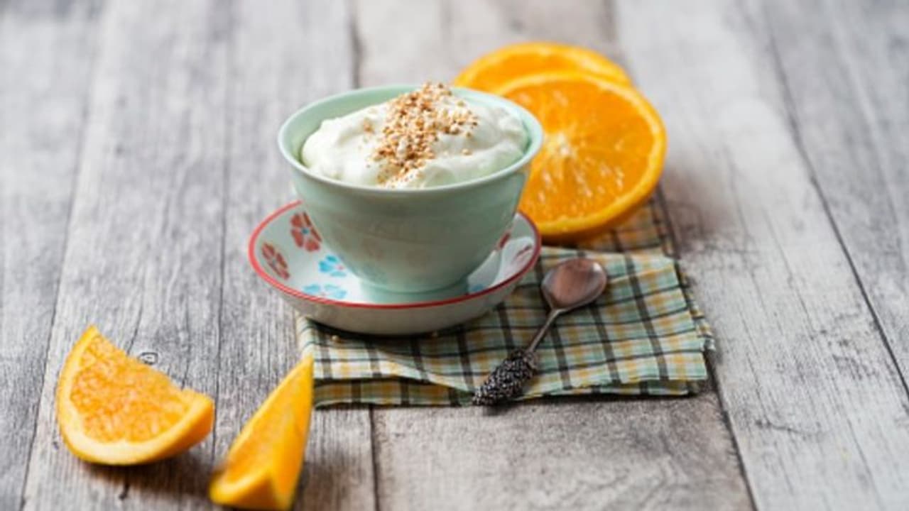 শীতকালে টক দই খাচ্ছেন, খাওয়ার আগে জেনে নিন এই বিষয়গুলি
