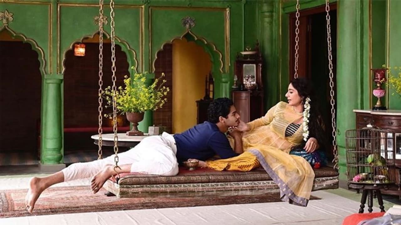 టబుతో ఘాటు రొమాన్స్.. కుర్ర హీరో షాకింగ్ కామెంట్స్! టబుతో ఘాటు రొమాన్స్.. కుర్ర హీరో షాకింగ్ కామెంట్స్!