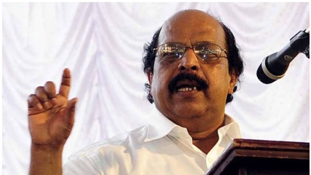 വികസനത്തിന് തടസ്സം ഉദ്യോഗസ്ഥരുടെ അനാസ്ഥ: മന്ത്രി സുധാകരന് വികസനത്തിന് തടസ്സം ഉദ്യോഗസ്ഥരുടെ അനാസ്ഥ: മന്ത്രി സുധാകരന്