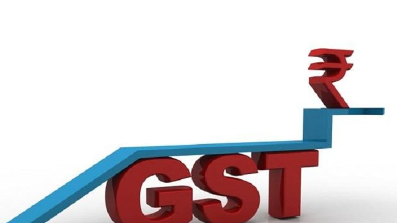 நிம்மதி பெருமூச்சுவிட்ட மத்தியஅரசு: 3 மாதங்களுக்குப்பின் ஜிஎஸ்டி வரிவசூல் எகிறியது.... நிம்மதி பெருமூச்சுவிட்ட மத்தியஅரசு: 3 மாதங்களுக்குப்பின் ஜிஎஸ்டி வரிவசூல் எகிறியது....