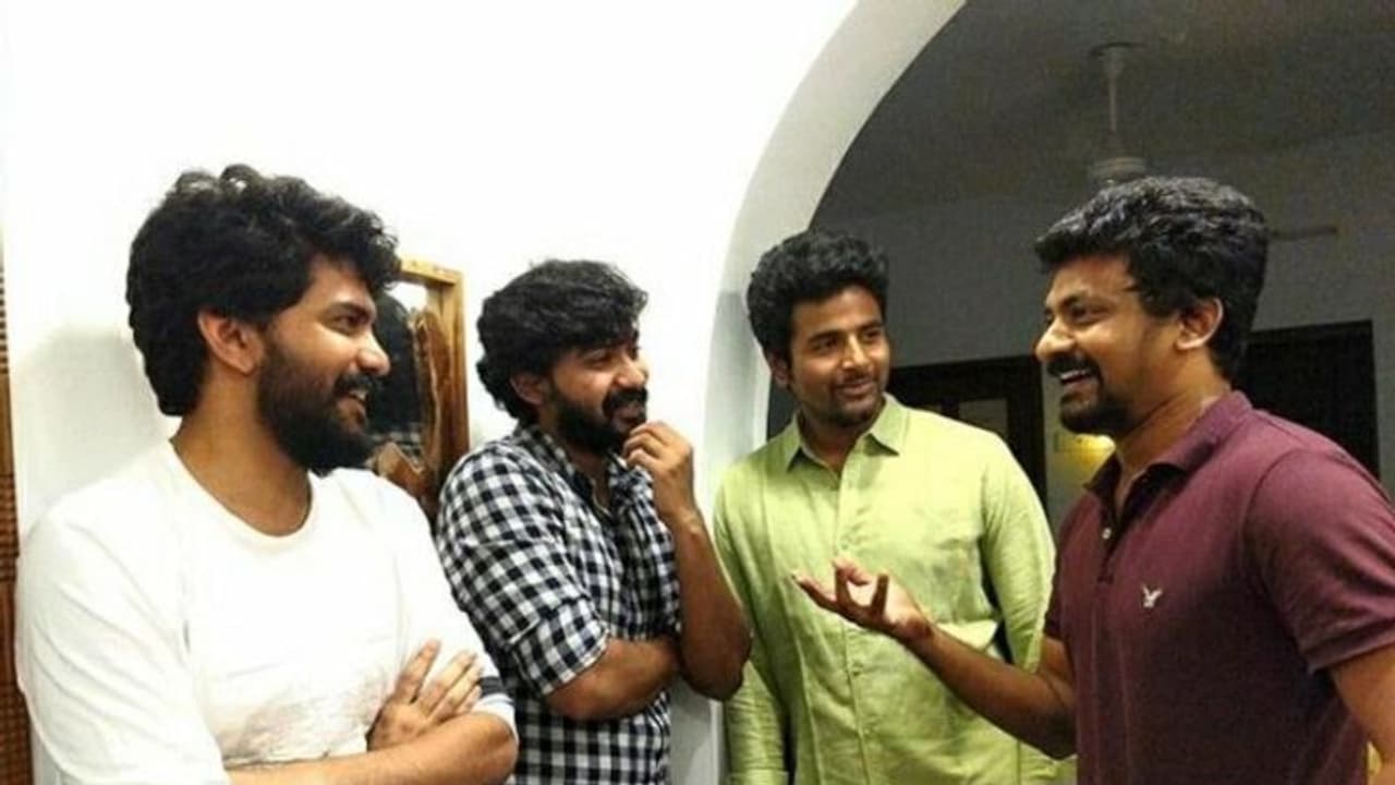 "ஒரு ரசிகராகவும் ஒரு சகோதரனாகவும் காத்திருக்கிறேன்!" டாக்டருக்காக சிவகார்த்திகேயன் நெல்சனுக்கு வாழ்த்து சொன்ன 'பிக்பாஸ்' கவின்!