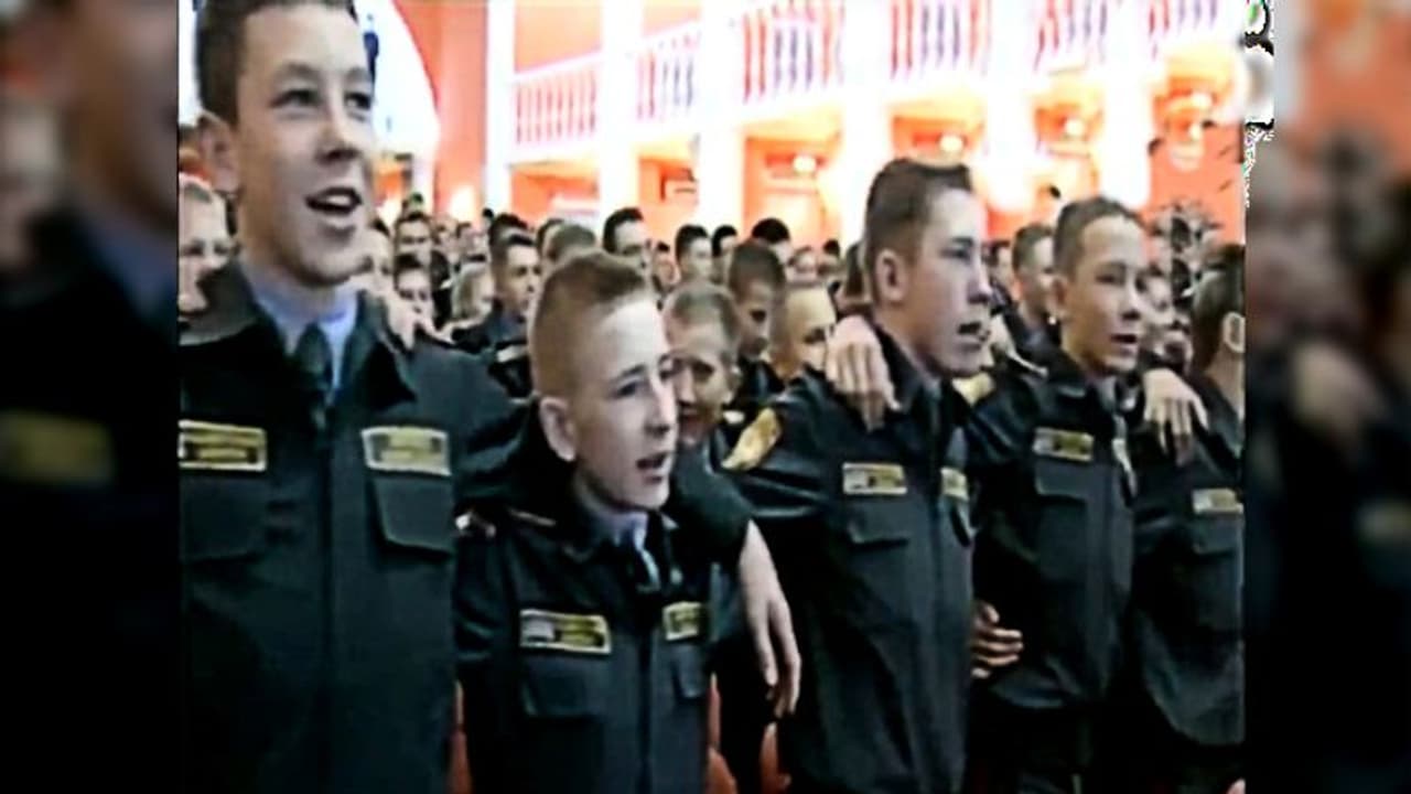 রাশিয়ান ক্যাডেটরা গাইল 'অ্যায় ওয়াতন', আবেগে ভাসল নেট দুনিয়া, দেখুন