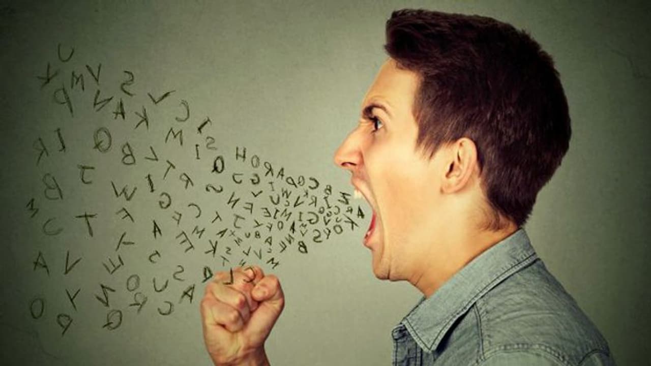 भूलकर भी नहीं करने चाहिए ये 4 काम, इनके कारण लाइफ में बनी रहती हैं परेशानियां भूलकर भी नहीं करने चाहिए ये 4 काम, इनके कारण लाइफ में बनी रहती हैं परेशानियां