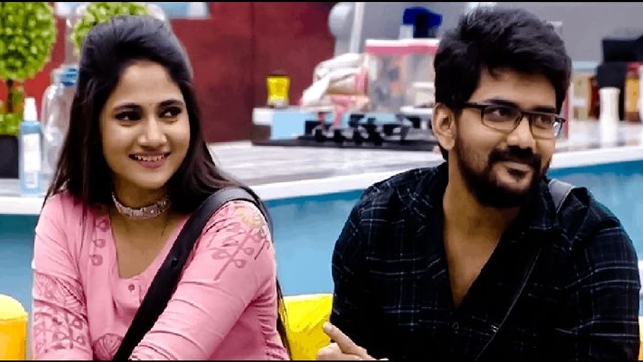 கவின்னை மறைமுகமாக விளாசிய லாஸ்லியா? சந்தேகத்தை ஏற்படுத்திய புகைப்படம்! கவின்னை மறைமுகமாக விளாசிய லாஸ்லியா? சந்தேகத்தை ஏற்படுத்திய புகைப்படம்!