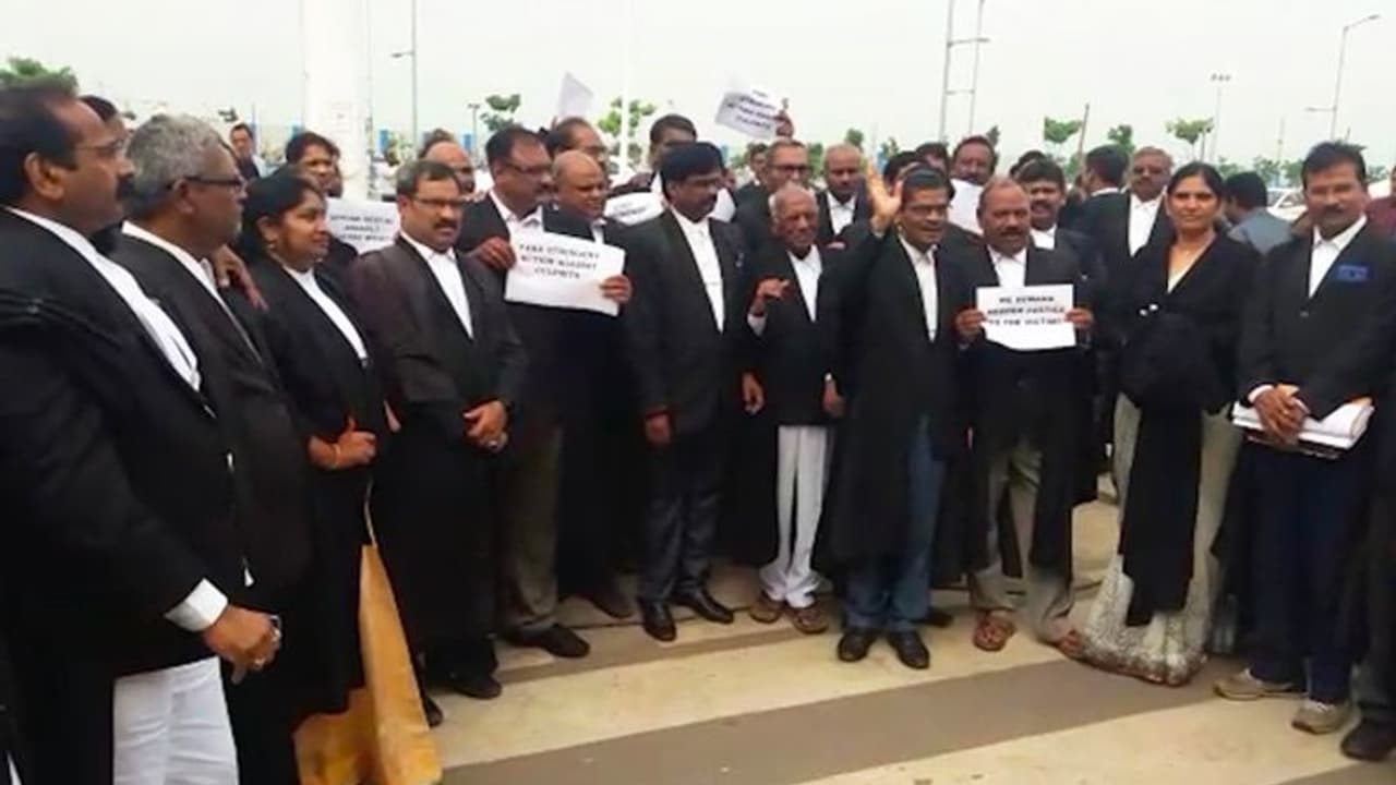 ವಕೀಲರ ಮುಷ್ಕರಕ್ಕೆ ಸುಪ್ರೀಂ ನಿರ್ಬಂಧ: ವಕೀಲರು ಕರ್ತವ್ಯದಿಂದ ದೂರ ಉಳಿವಂತಿಲ್ಲ: ಸುಪ್ರೀಂಕೋರ್ಟ್‌