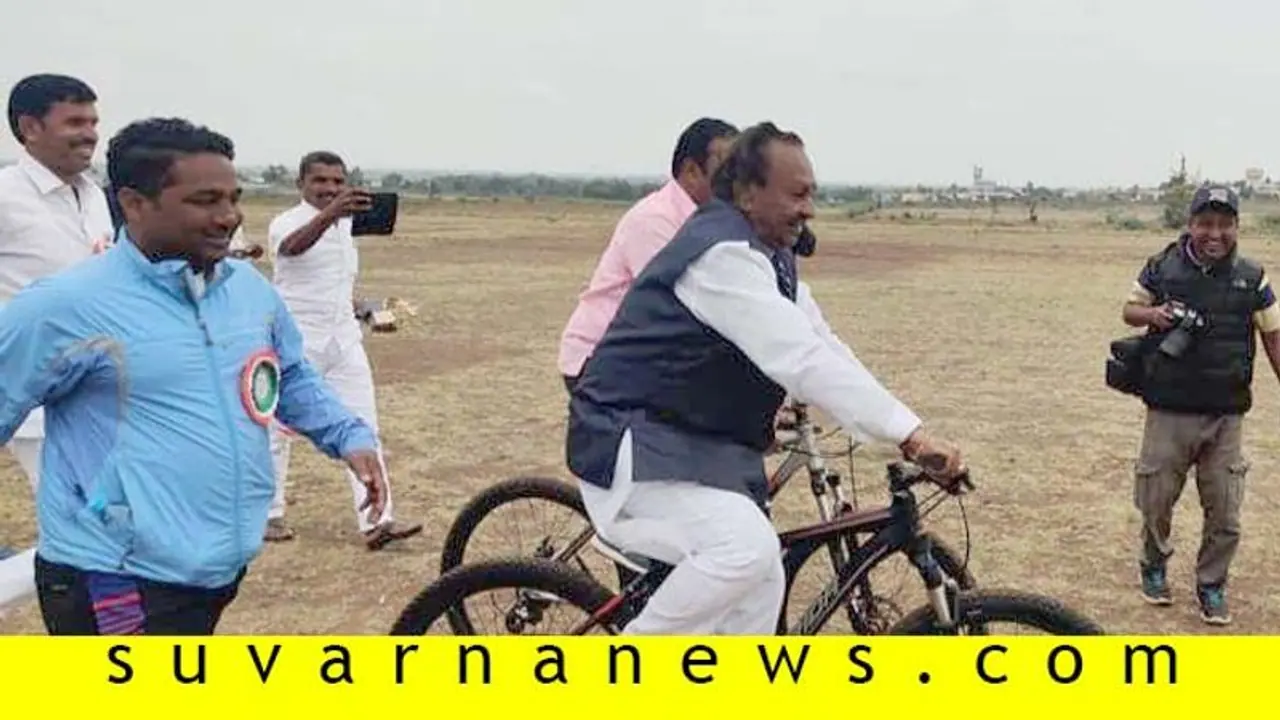 ರಾಜ್ಯಮಟ್ಟದ ಟ್ರ್ಯಾಕ್ ಸೈಕ್ಲಿಂಗ್ ಚಾಂಪಿಯನ್ಶಿಪ್ಗೆ ಈಶ್ವರಪ್ಪ ಚಾಲನೆ ರಾಜ್ಯಮಟ್ಟದ ಟ್ರ್ಯಾಕ್ ಸೈಕ್ಲಿಂಗ್ ಚಾಂಪಿಯನ್ಶಿಪ್ಗೆ ಈಶ್ವರಪ್ಪ ಚಾಲನೆ