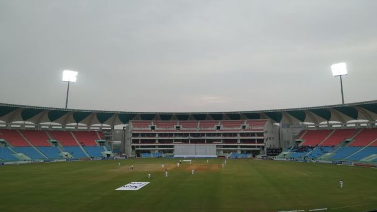 নিলাম শুরুর আগেই লড়াই, মুখোমুখি কিংস ইলেভেন পাঞ্জাব ও দিল্লি ক্যাপিটালস নিলাম শুরুর আগেই লড়াই, মুখোমুখি কিংস ইলেভেন পাঞ্জাব ও দিল্লি ক্যাপিটালস