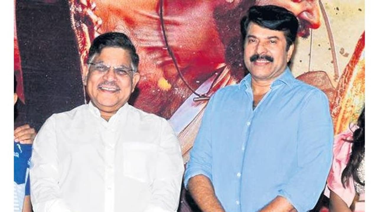 విలన్ రోల్.. మెగాస్టార్ ని అడగగలరా?: అల్లు అరవింద్ విలన్ రోల్.. మెగాస్టార్ ని అడగగలరా?: అల్లు అరవింద్