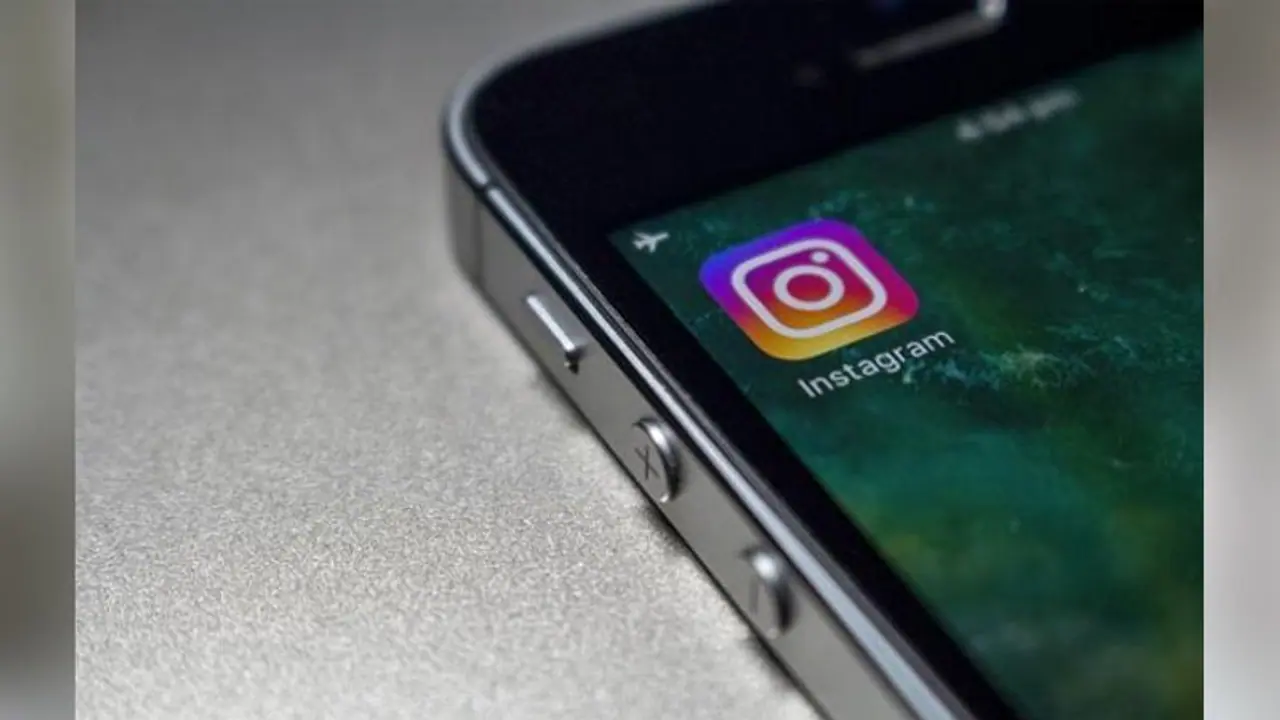 इंस्टाग्राम पर नया नियम, अब इस्तेमाल करने से पहले नए यूजर्स को पूरी करनी होगी ये शर्त इंस्टाग्राम पर नया नियम, अब इस्तेमाल करने से पहले नए यूजर्स को पूरी करनी होगी ये शर्त