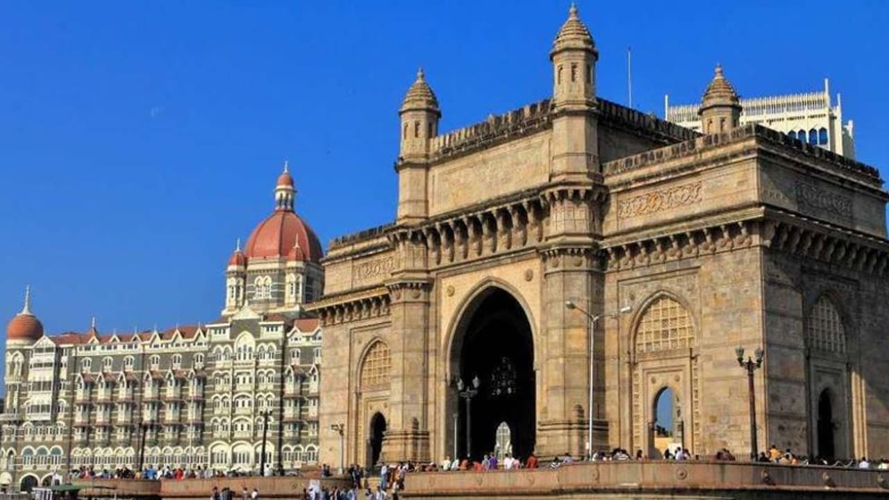 गेटवे ऑफ इंडिया पर विरोध प्रदर्शन की आशंका को लेकर मुंबई पुलिस हुई अलर्ट गेटवे ऑफ इंडिया पर विरोध प्रदर्शन की आशंका को लेकर मुंबई पुलिस हुई अलर्ट