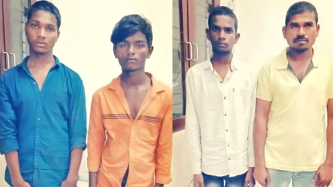 48 साल पहले इस फिल्म में दिखाई थी रेप की अनोखी सजा, लड़कियों की परछाई से भी कांप जाता था रेपिस्ट 48 साल पहले इस फिल्म में दिखाई थी रेप की अनोखी सजा, लड़कियों की परछाई से भी कांप जाता था रेपिस्ट