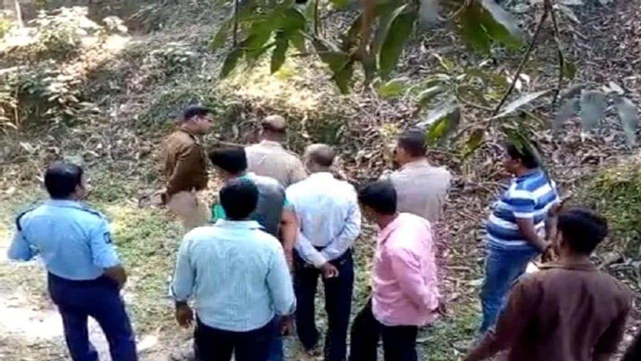 हैदराबाद, उन्नाव और अब पश्चिम बंगाल में महिला का जला शव मिला, रेप के बाद हत्या की आशंका हैदराबाद, उन्नाव और अब पश्चिम बंगाल में महिला का जला शव मिला, रेप के बाद हत्या की आशंका