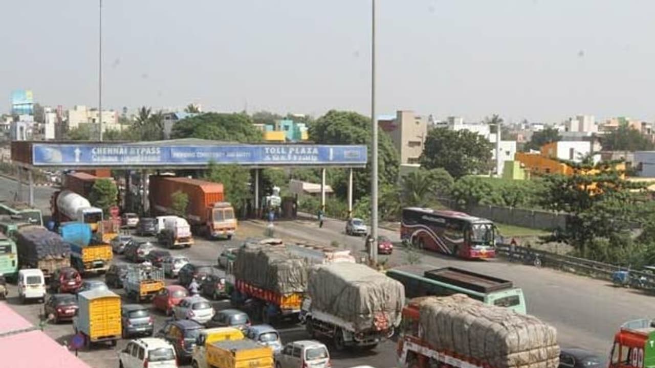 ദേശീയ പാതകളിലെ യാത്ര: സുപ്രധാന മാറ്റം കൊണ്ട് വരാന്‍ കേന്ദ്ര സര്‍ക്കാര്‍, ജനങ്ങള്‍ക്ക് ആശ്വാസം