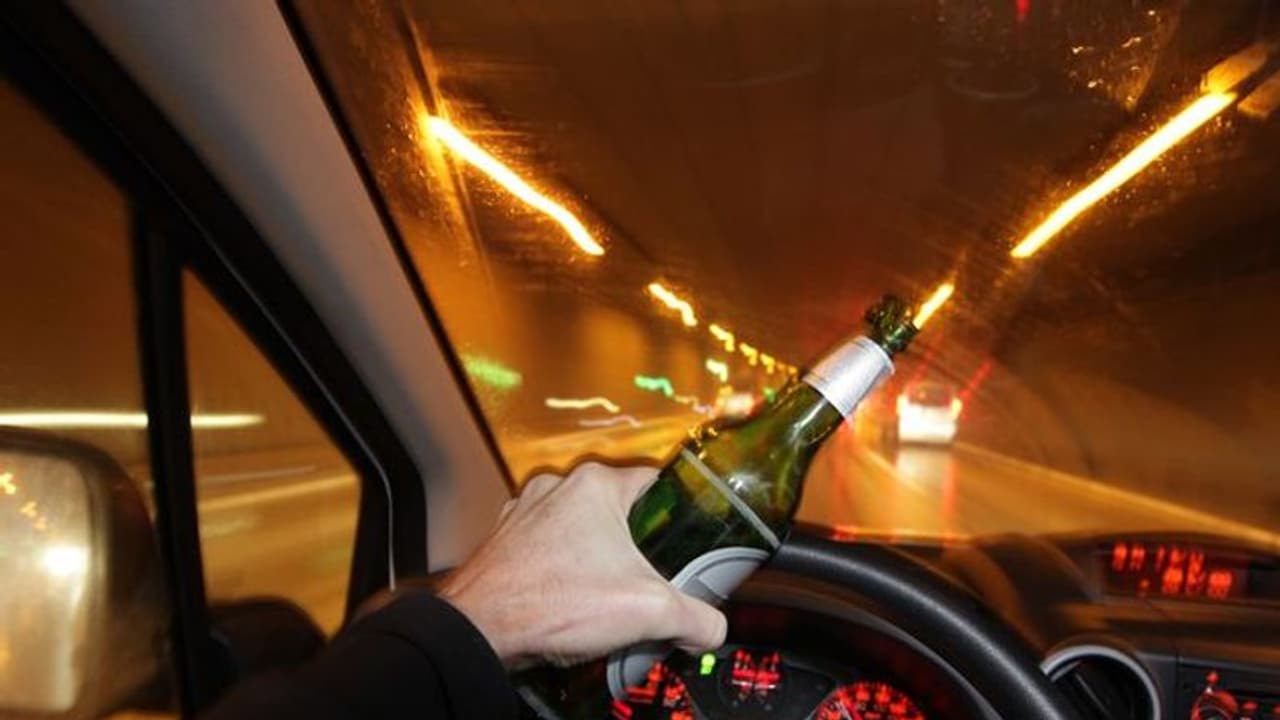 'ಕುಡುಕರನ್ನ ಮನೆಗೆ ತಲುಪಿಸುವ ಜವಾಬ್ದಾರಿ ಬಾರ್‌ ಮಾಲೀಕರದ್ದು'