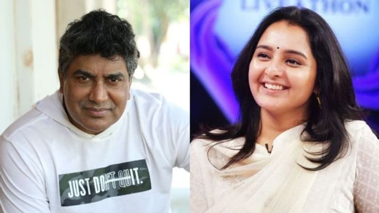 മഞ്ജു വാര്യരുടെ പരാതിയില് ശ്രീകുമാര് മേനോനെ അറസ്റ്റ് ചെയ്ത് വിട്ടയച്ചു മഞ്ജു വാര്യരുടെ പരാതിയില് ശ്രീകുമാര് മേനോനെ അറസ്റ്റ് ചെയ്ത് വിട്ടയച്ചു