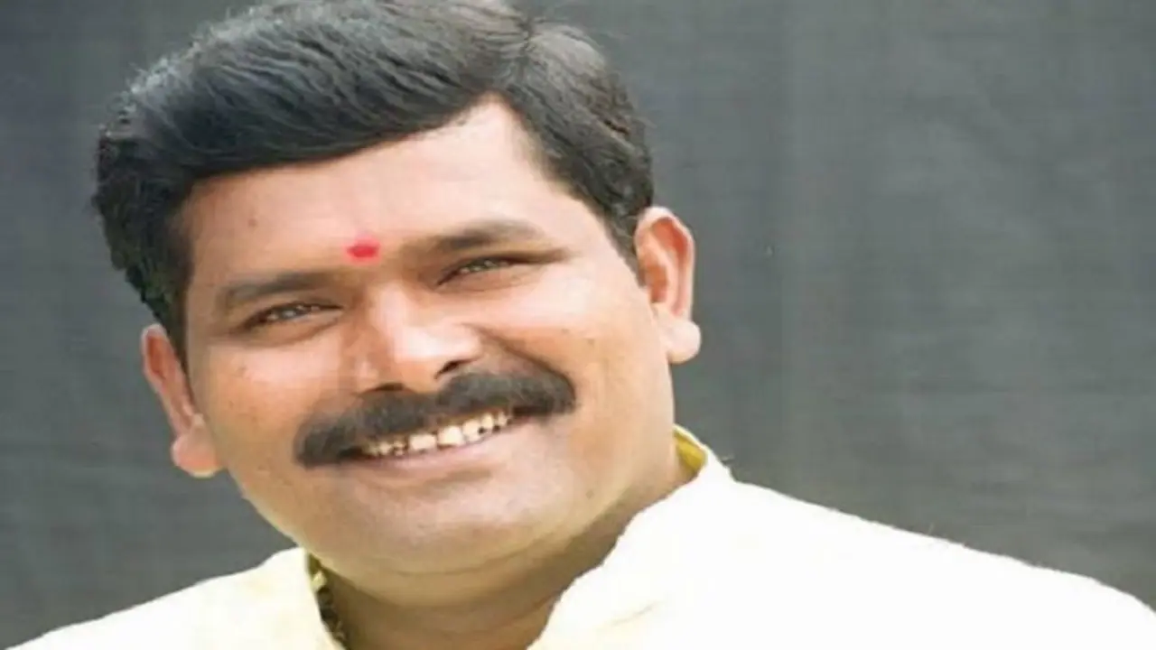 'ಕನ್ನಡದ ಉಳಿವಿಗಾಗಿ ಹೋರಾಟ ಮಾಡುತ್ತಿರುವುದು ವಿಷಾದನೀಯ'