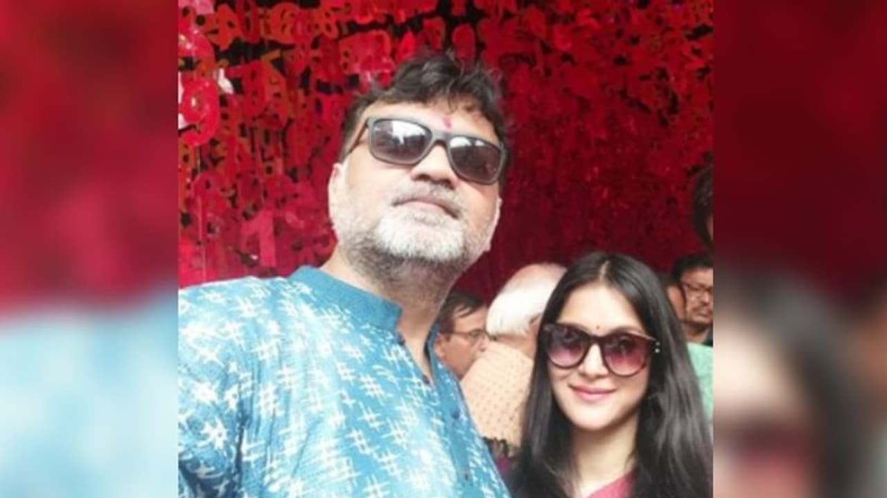 ডেট নাইট থেকে গোয়া ট্রিপ, অন্তরঙ্গ মুহূর্তে সৃজিত মিথিলা, দুরন্ত গতিতে ভাইরাল ছবি ডেট নাইট থেকে গোয়া ট্রিপ, অন্তরঙ্গ মুহূর্তে সৃজিত মিথিলা, দুরন্ত গতিতে ভাইরাল ছবি