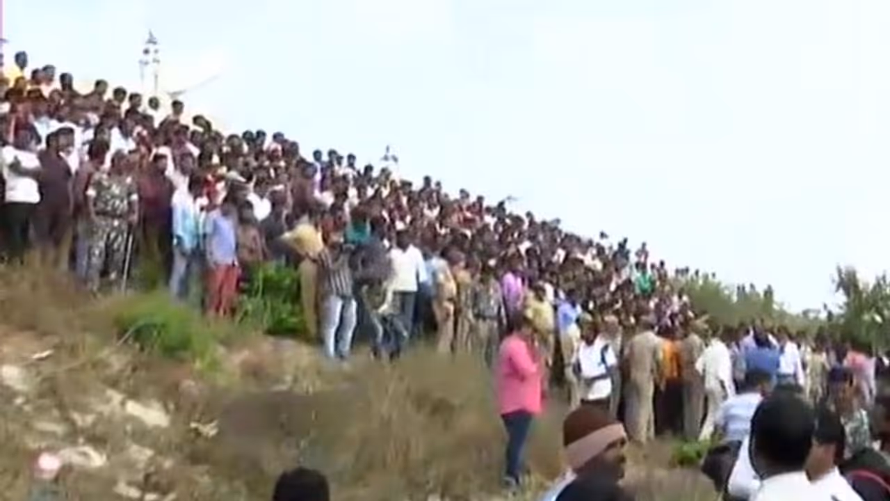 Telangana rape murder accused killed: Police confirm encounter; leaders, family members react Telangana rape murder accused killed: Police confirm encounter; leaders, family members react