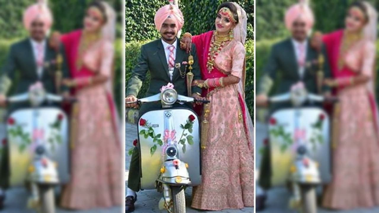 दिलों का शूटर मेरा स्कूटर...और दुल्हन को इस अंदाज में विदा कराके ले गया दूल्हा दिलों का शूटर मेरा स्कूटर...और दुल्हन को इस अंदाज में विदा कराके ले गया दूल्हा