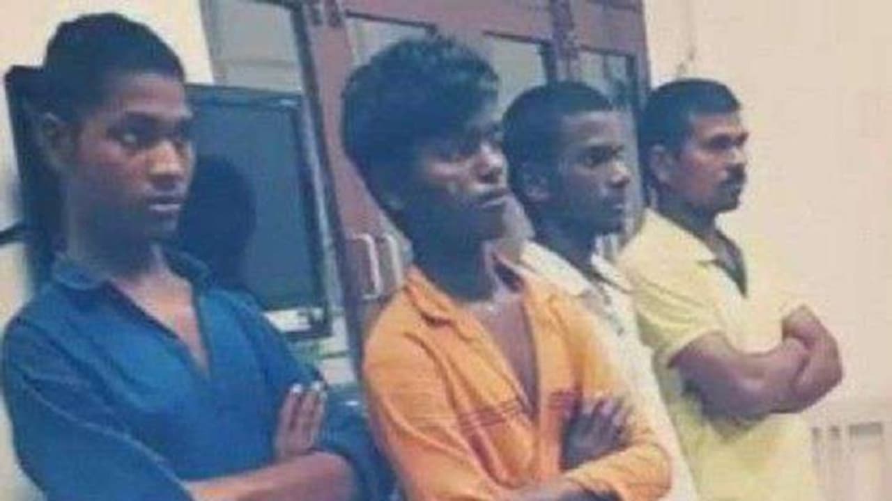 என்கவுண்ட்டரில் சுட்டுக் கொல்லப்பட்ட 4 பேர் !! அவங்க குடும்பத்தினர் என்ன சொல்லுறாங்க தெரியுமா ?