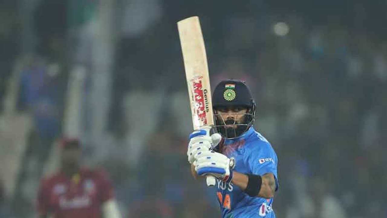 ಟೀಂ ಇಂಡಿಯಾ ಸೋಲಿಗೆ ಇವರೇ ಕಾರಣ: ಕೊಹ್ಲಿ ಮಾತು..! ಟೀಂ ಇಂಡಿಯಾ ಸೋಲಿಗೆ ಇವರೇ ಕಾರಣ: ಕೊಹ್ಲಿ ಮಾತು..!