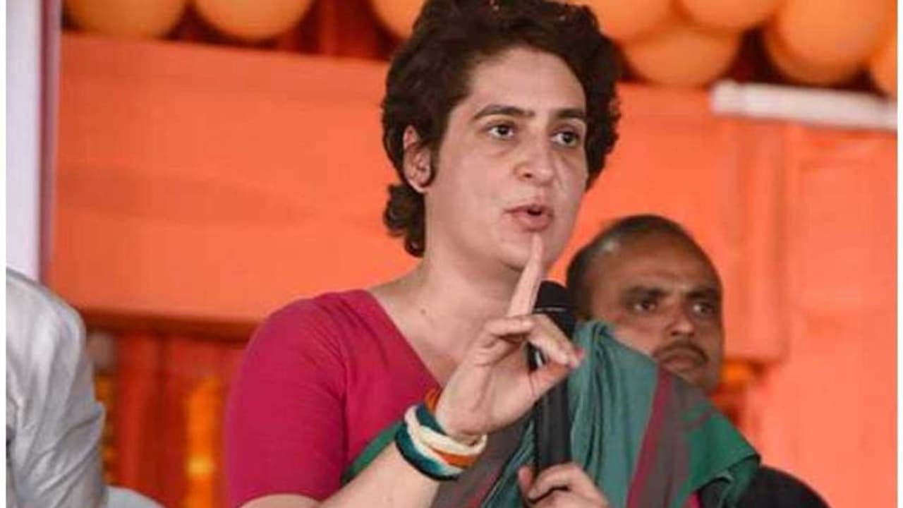 ஆண்களிடம் இருந்து அதை மட்டும் பறித்து விடுங்கள்..!! பிரியங்கா சொன்ன பலே ஆலோசனை..!! ஆண்களிடம் இருந்து அதை மட்டும் பறித்து விடுங்கள்..!! பிரியங்கா சொன்ன பலே ஆலோசனை..!!