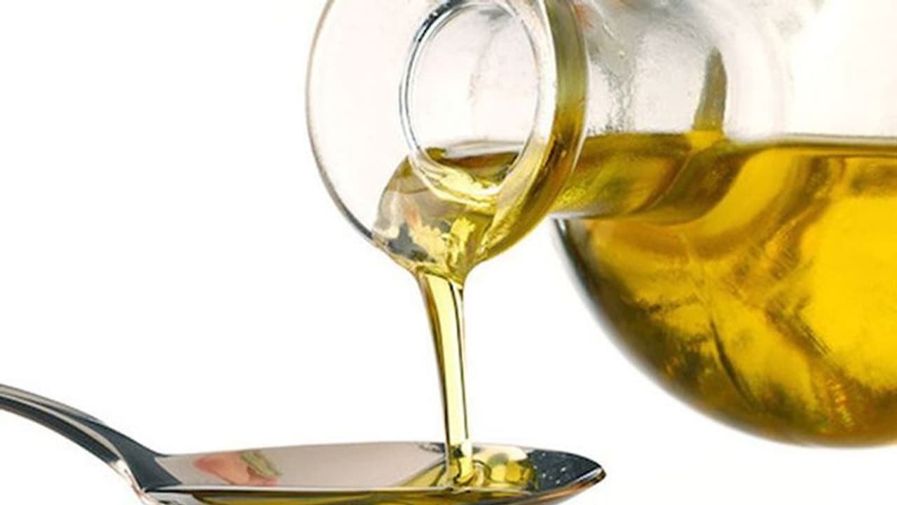 ഗുണനിലവാരമില്ല; അഞ്ച് വെളിച്ചെണ്ണ ബ്രാന്ഡുകള് നിരോധിച്ചു ഗുണനിലവാരമില്ല; അഞ്ച് വെളിച്ചെണ്ണ ബ്രാന്ഡുകള് നിരോധിച്ചു