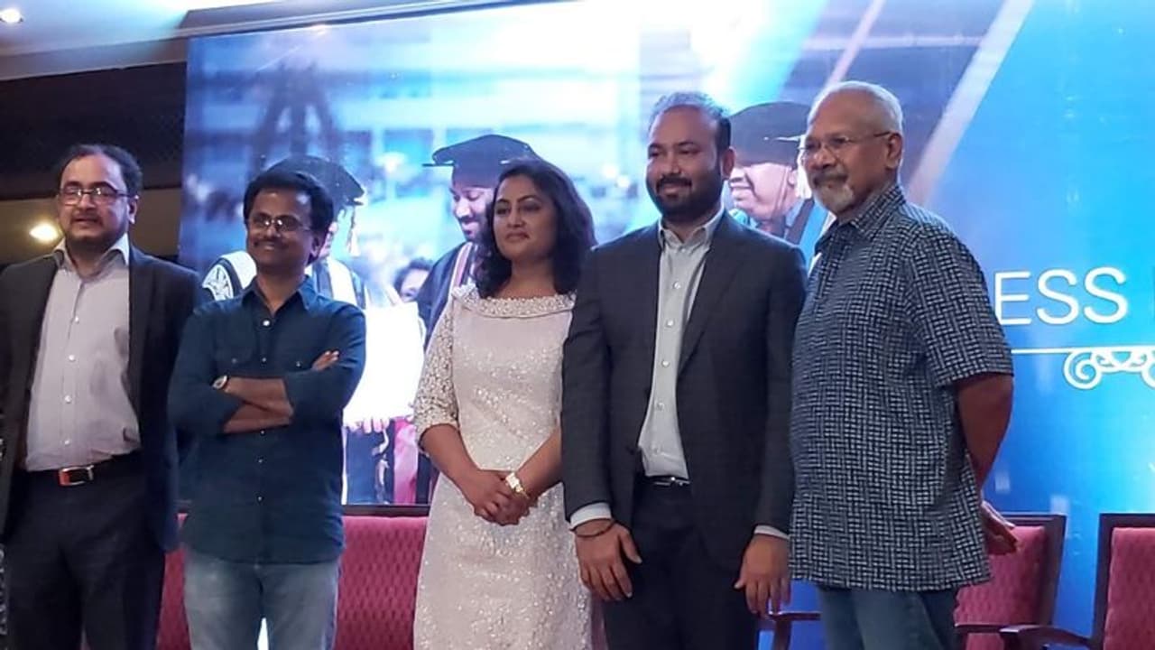 பிரபல தயாரிப்பாளரின் வரலாறை படமாக்க போட்டி போடும் மணிரத்னம், முருகதாஸ்! நெருக்கமான தயாரிப்பாளர் என்பதற்காக இப்படியா...!