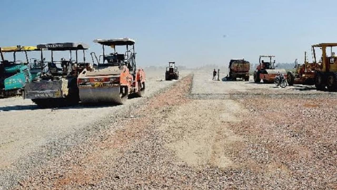 ಮದ್ದೂರು ಅಭಿವೃದ್ಧಿಗೆ 400 ಕೋಟಿ ರೂಪಾಯಿ ಬಿಡುಗಡೆ ಮದ್ದೂರು ಅಭಿವೃದ್ಧಿಗೆ 400 ಕೋಟಿ ರೂಪಾಯಿ ಬಿಡುಗಡೆ