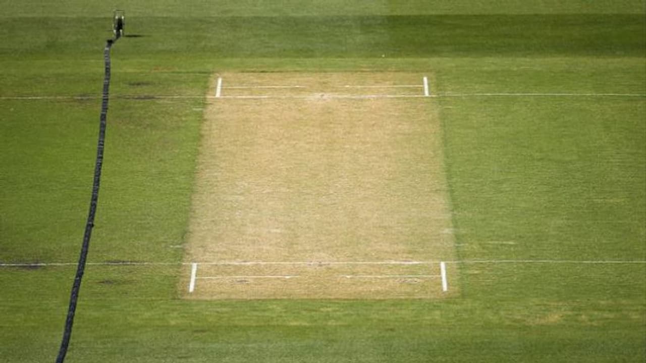 Drop In Pitch: పాకిస్థాన్ లో డ్రాప్ ఇన్ పిచ్ లు.. భారీగా ఖర్చు పెడుతున్న రమీజ్ రాజా.. అందుకోసమేనా..? Drop In Pitch: పాకిస్థాన్ లో డ్రాప్ ఇన్ పిచ్ లు.. భారీగా ఖర్చు పెడుతున్న రమీజ్ రాజా.. అందుకోసమేనా..?