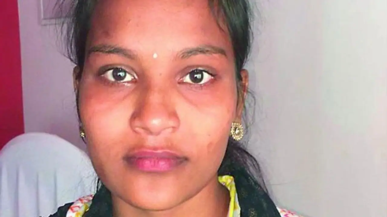 బెజవాడ భవానీ కథ సుఖాంతం: కూతురిని కన్నవారి చెంతకు చేర్చిన ఫేస్‌బుక్