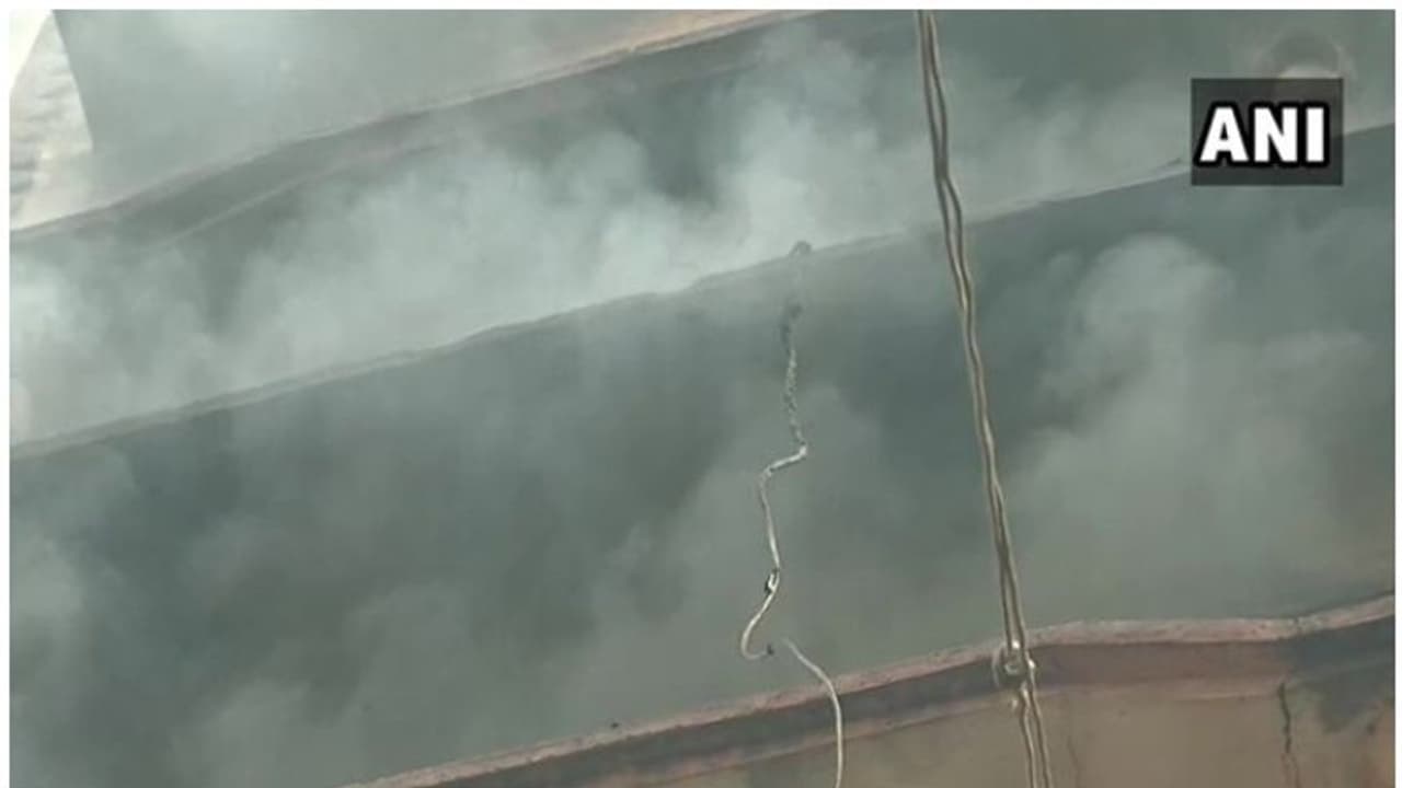 Fire breaks out again in Delhi's Anaj Mandi building Fire breaks out again in Delhi's Anaj Mandi building