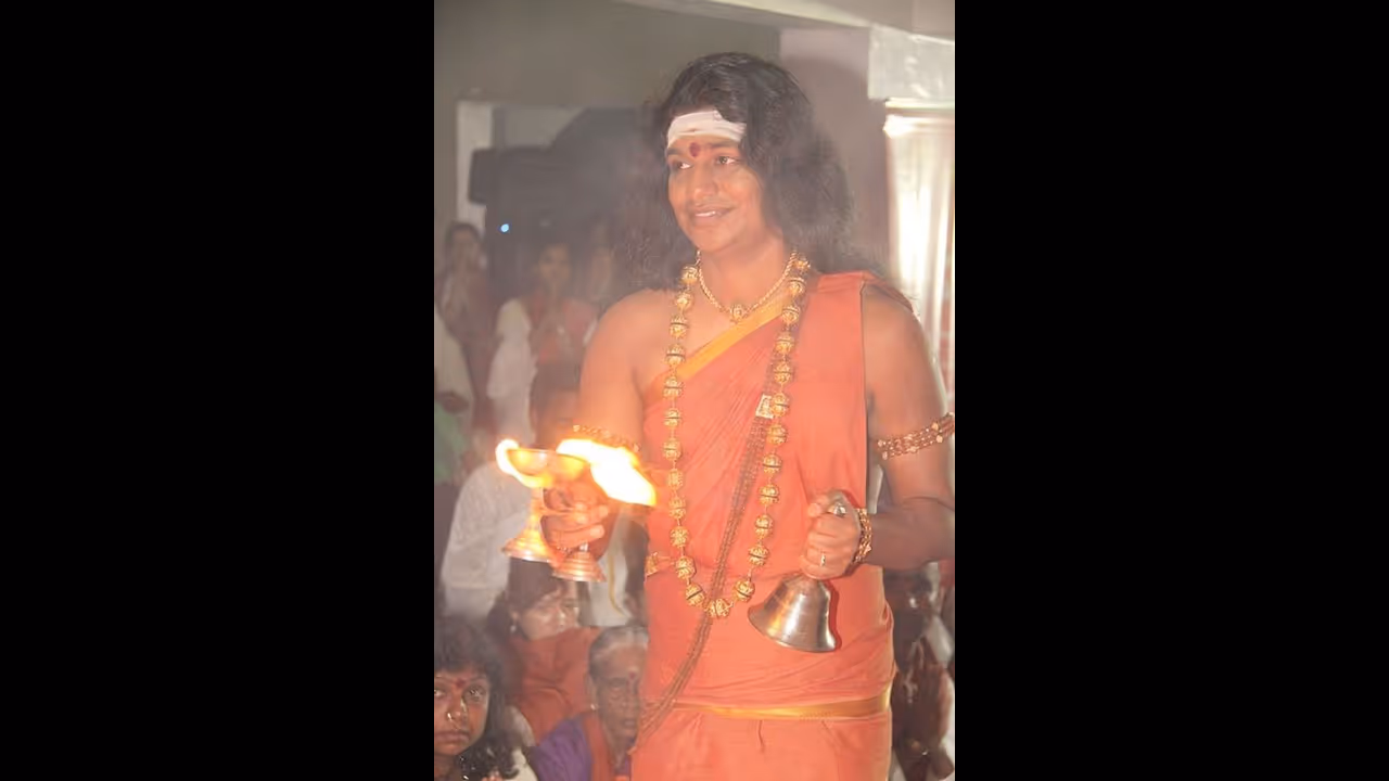 எங்கே கைலாசா நாட்டுக்கு வந்து பாரு...? கொரோனாவிடம் கெத்து காட்டும் நித்யானந்தா..!