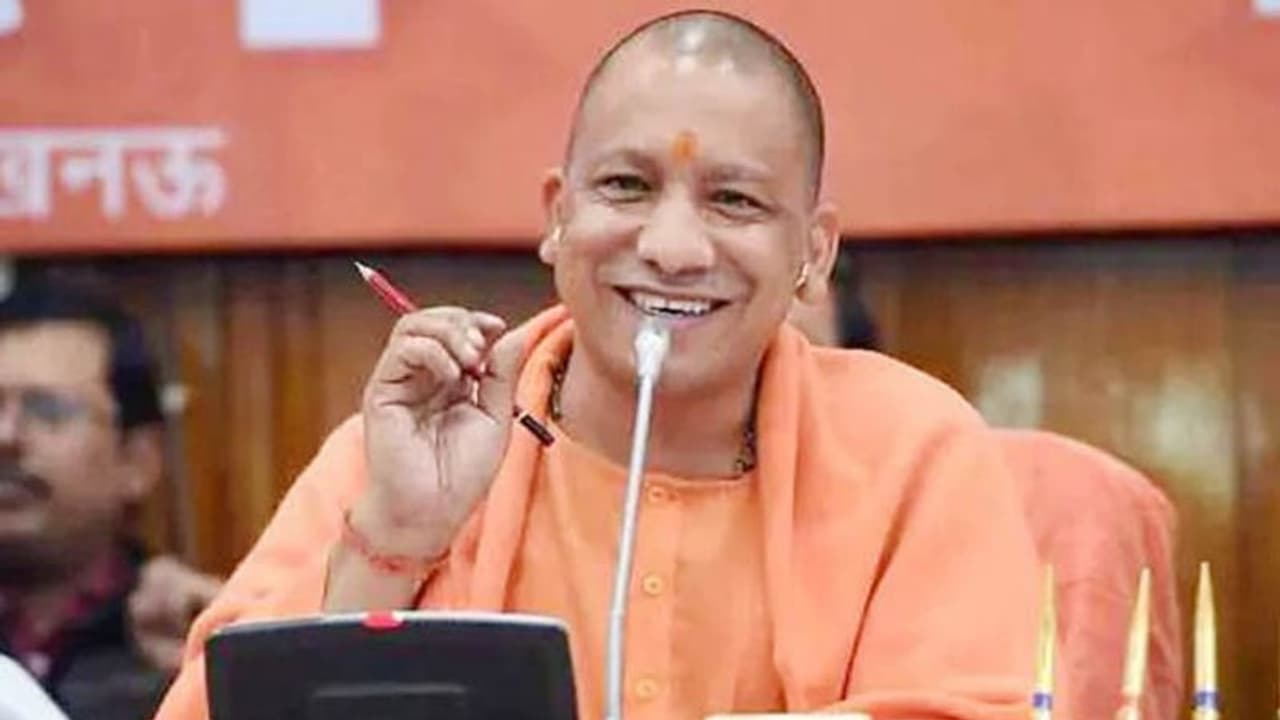 बलात्कारियों को जल्द सजा दिलाने एक्शन में योगी सरकार, रेप के मामले सुनने को बनेगी 218 फास्ट ट्रैक कोर्ट बलात्कारियों को जल्द सजा दिलाने एक्शन में योगी सरकार, रेप के मामले सुनने को बनेगी 218 फास्ट ट्रैक कोर्ट