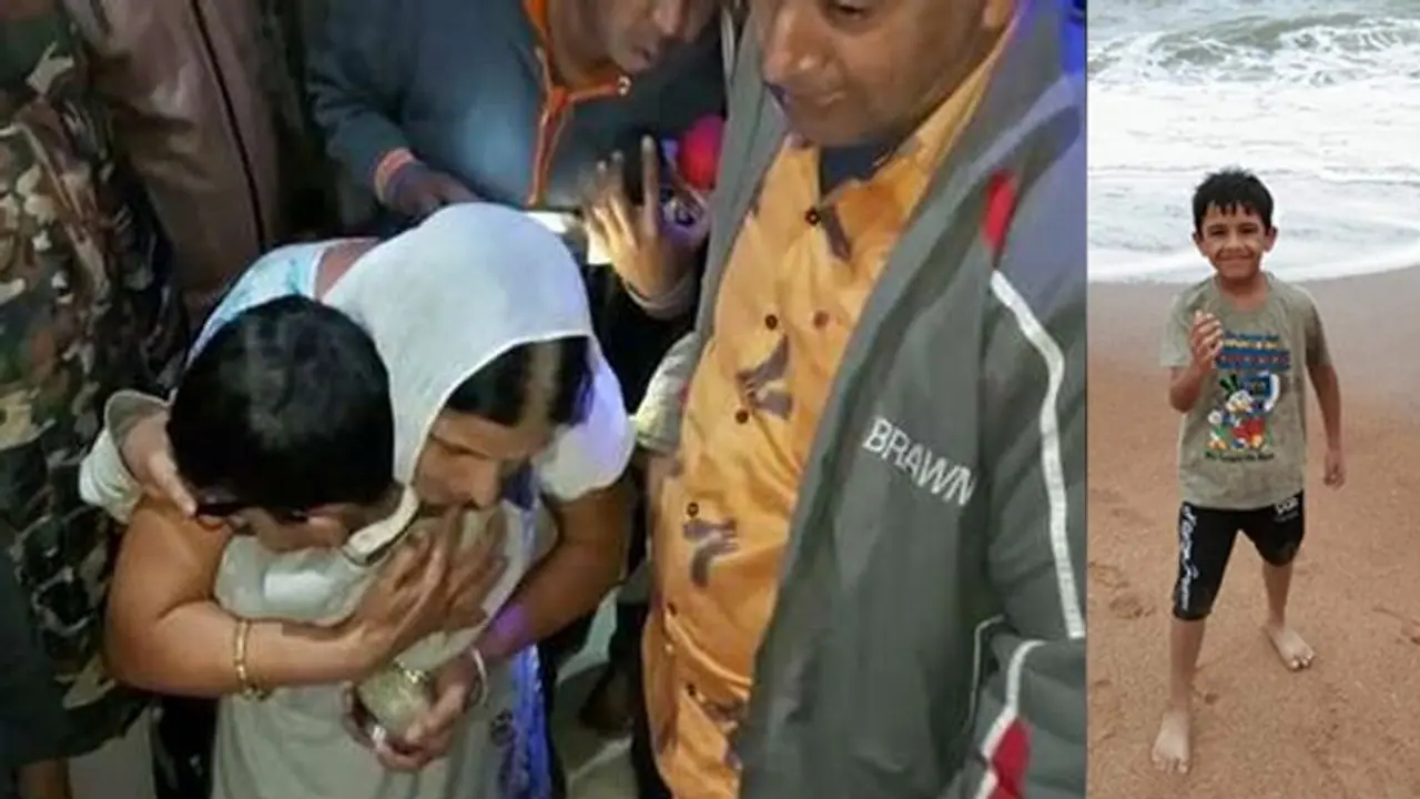 12 घंटे तक गले में अटकी रहीं मां की सांसें, फिर यूं गले लगकर रो पड़ी 'ममता' 12 घंटे तक गले में अटकी रहीं मां की सांसें, फिर यूं गले लगकर रो पड़ी 'ममता'