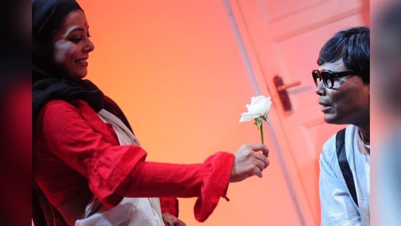 ঋতু বদলের সঙ্গে সম্পর্কে রঙ বদলাবে, মঞ্চস্থ হল কথাদের বায়োস্কোপ হেমন্ত অধ্য়ায় ঋতু বদলের সঙ্গে সম্পর্কে রঙ বদলাবে, মঞ্চস্থ হল কথাদের বায়োস্কোপ হেমন্ত অধ্য়ায়