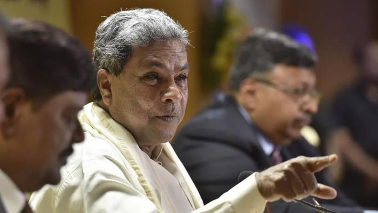 சொன்னபடி செய்யுங்க இல்லனா கட்சியில இருந்து விலகுவேன்...!! தேசிய தலைமைகளை மிரட்டும் எதிர்கட்சித் தலைவர்...!! சொன்னபடி செய்யுங்க இல்லனா கட்சியில இருந்து விலகுவேன்...!! தேசிய தலைமைகளை மிரட்டும் எதிர்கட்சித் தலைவர்...!!