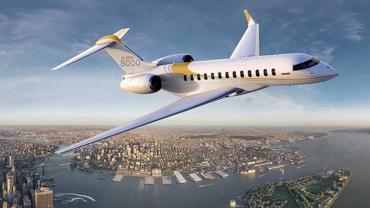 12 మంది ప్రయాణికులతో భారత్ నుంచి బయల్దేరిన ప్రత్యేక విమానం.. పాకిస్థాన్‌లోని కరాచీలో ల్యాండ్.. అసలేం జరిగింది?