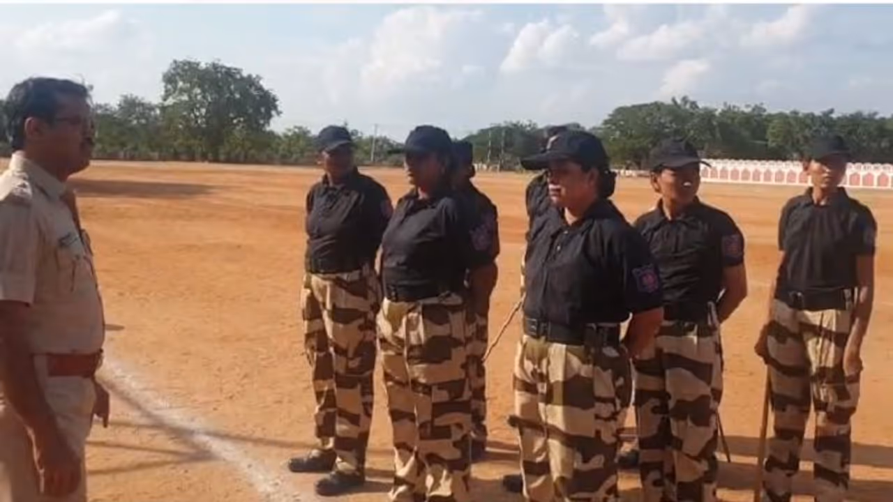 ರೋಡ್ ರೋಮಿಯೋಗಳೇ ಎಚ್ಚರ, ಸಿದ್ಧವಾಗಿದೆ ಓಬವ್ವ ಪಡೆ..! ರೋಡ್ ರೋಮಿಯೋಗಳೇ ಎಚ್ಚರ, ಸಿದ್ಧವಾಗಿದೆ ಓಬವ್ವ ಪಡೆ..!