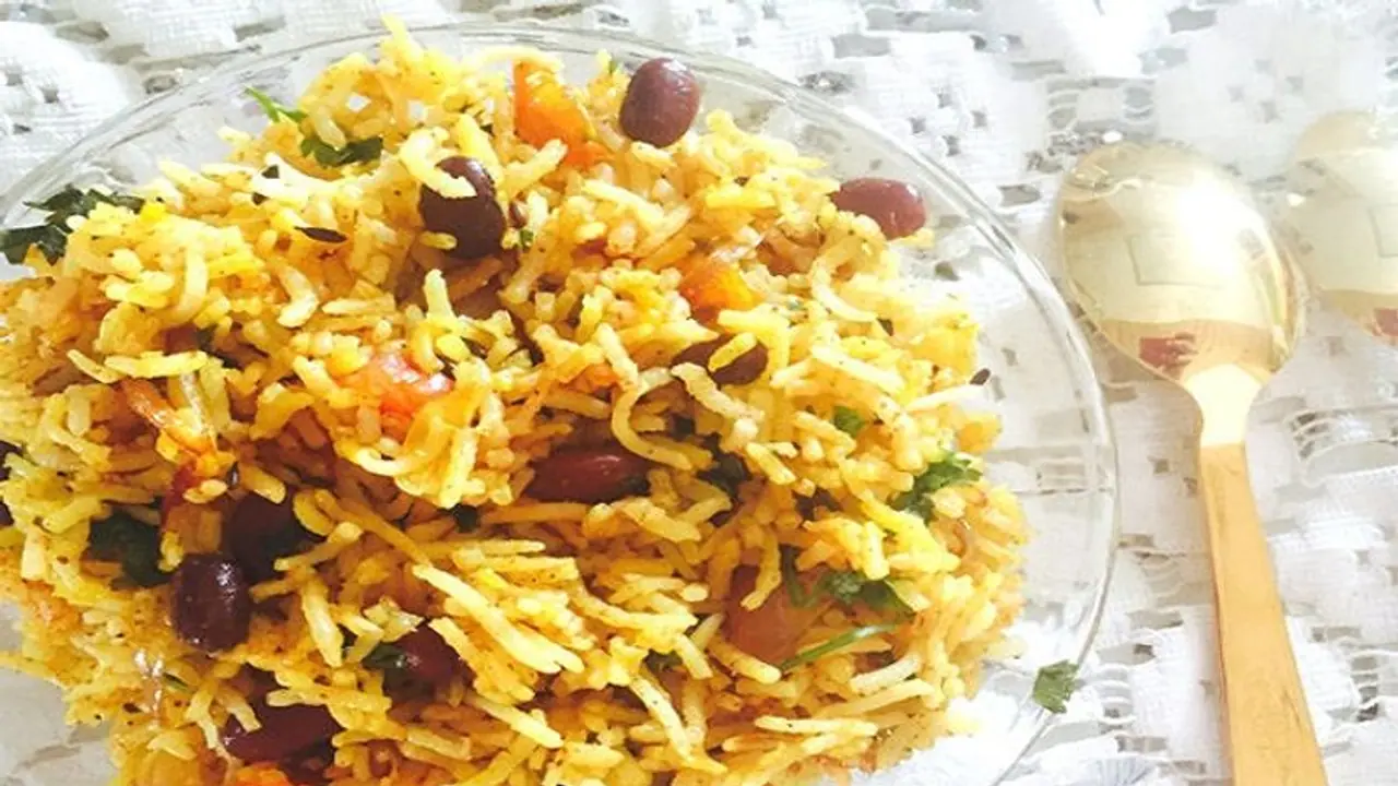 ऐसे बनाएं राजमा पुलाव, जायके के साथ होता है हेल्दी भी