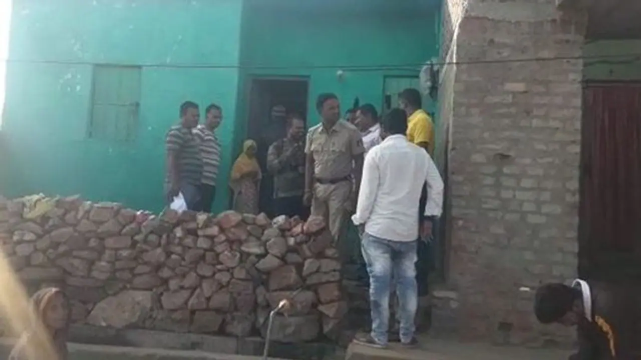 ತಡರಾತ್ರಿಯಲ್ಲಿ ಮಲಗಿದ್ದಾಗಲೇ ಪತ್ನಿ ಕೊಂದು ಓಡಿದ ಗಂಡ