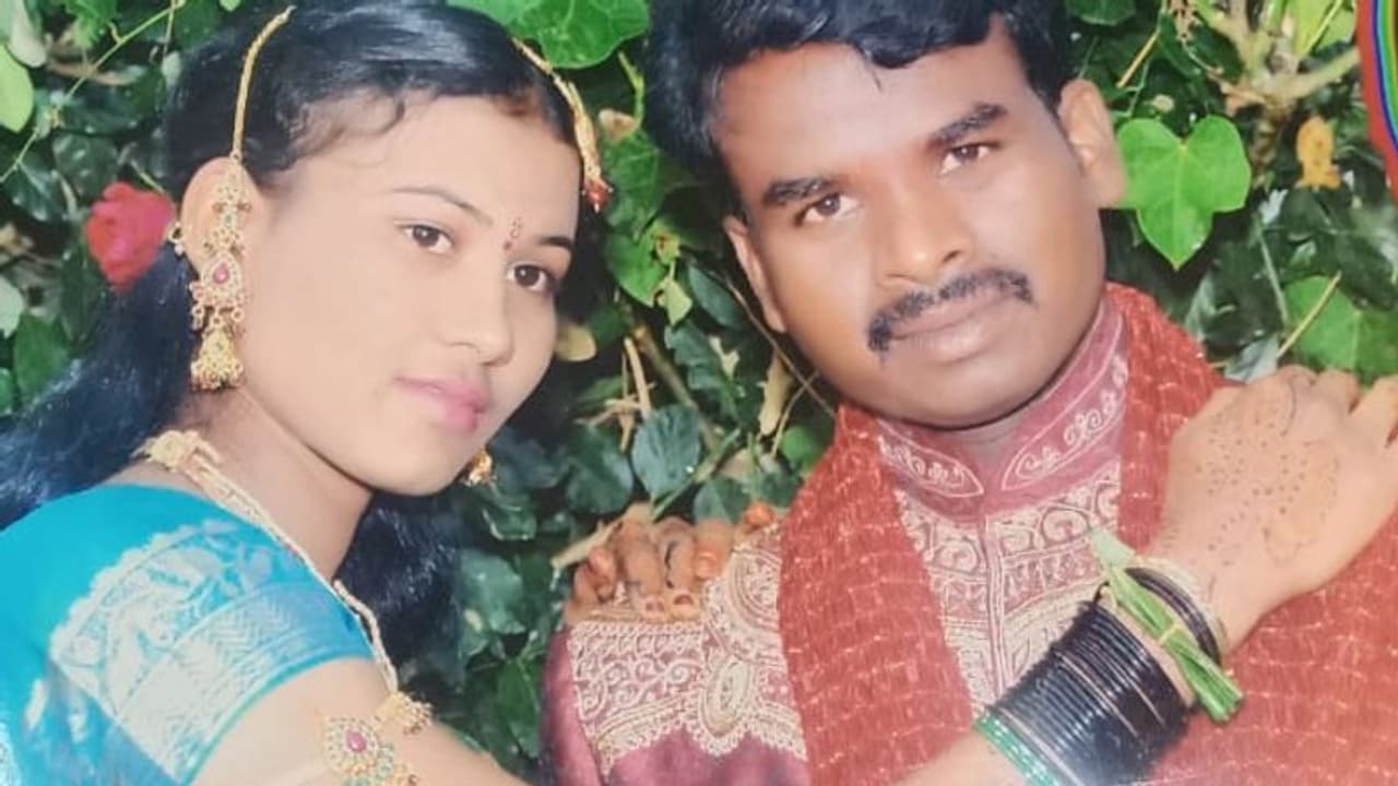 ಪತ್ನಿ ಒಡವೆ ಮಾರಿ ಸಿಸಿಟಿವಿ ಹಾಕಿಸಿದ ಹಾಸನದ ಗಂಡ ಹೆಂಡತಿಯ ಕತ್ತು ಹಿಸುಕಿದ ಪತ್ನಿ ಒಡವೆ ಮಾರಿ ಸಿಸಿಟಿವಿ ಹಾಕಿಸಿದ ಹಾಸನದ ಗಂಡ ಹೆಂಡತಿಯ ಕತ್ತು ಹಿಸುಕಿದ