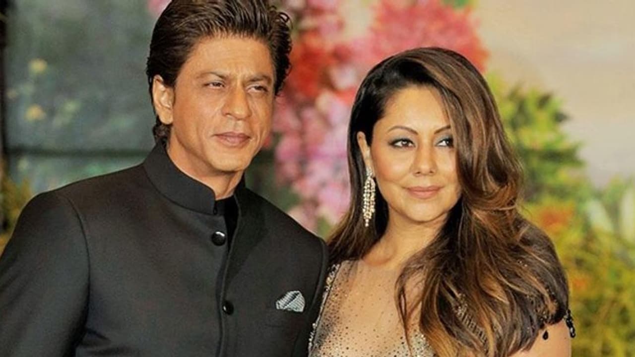 இந்த ஆண்டின் ஸ்டைலிஷ் ஸ்டார் தம்பதி யார் தெரியுமா?... சோசியல் மீடியாவில் ட்ரெண்டாகும் புகைப்படம்...!