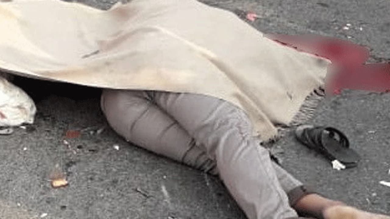 खून के प्यासे हुए खून के रिश्तेः बेटे ने आधी रात में बाप को उतारा मौत के घाट, मंजर देख दहला दिल खून के प्यासे हुए खून के रिश्तेः बेटे ने आधी रात में बाप को उतारा मौत के घाट, मंजर देख दहला दिल