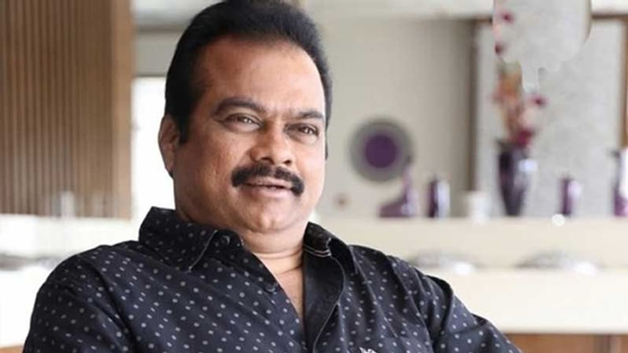 హీరోగా RRR నిర్మాత వారసుడు.. దర్శకుడికి 6కోట్ల అఫర్? హీరోగా RRR నిర్మాత వారసుడు.. దర్శకుడికి 6కోట్ల అఫర్?